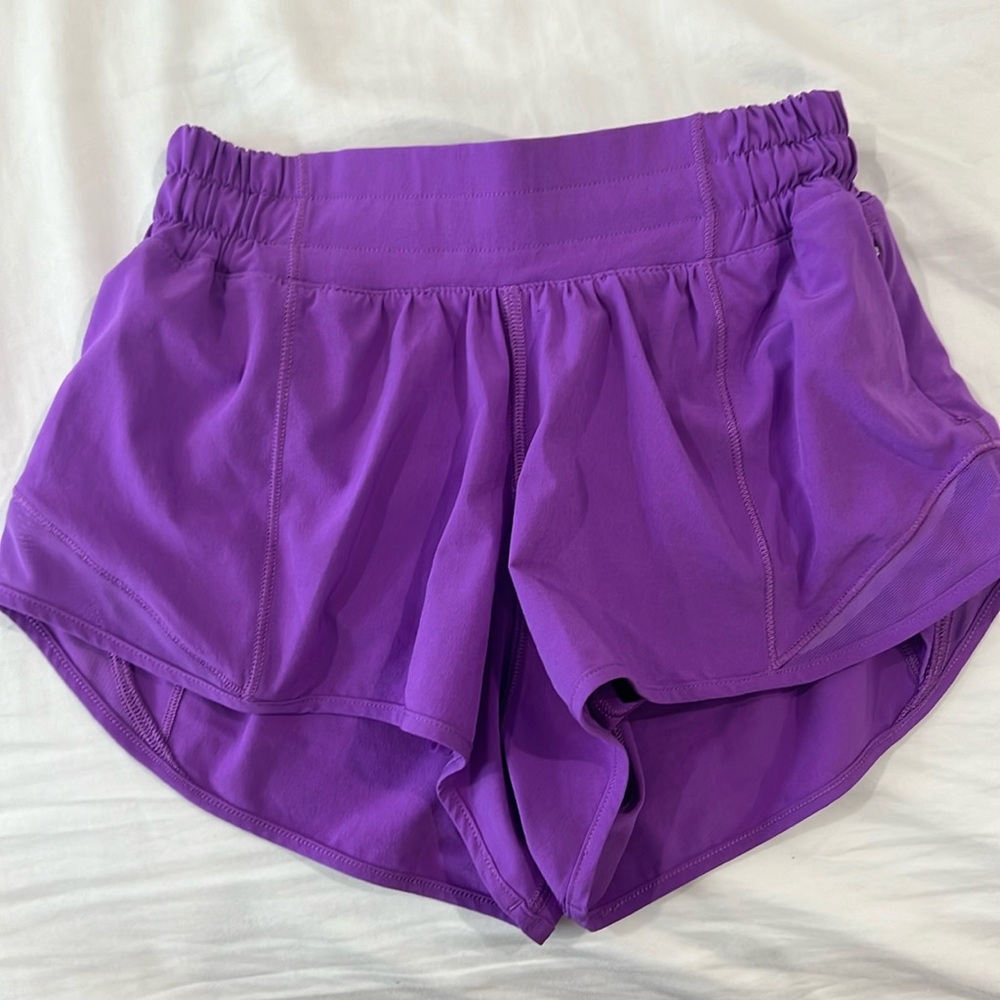 RARE COLOR lululemon hotty hots low rise 2.5 inch